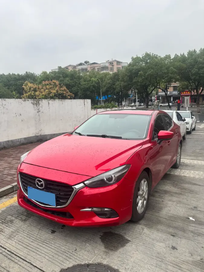 2017 Mazda 3 Axela 1.5L 117HP L4 6AT