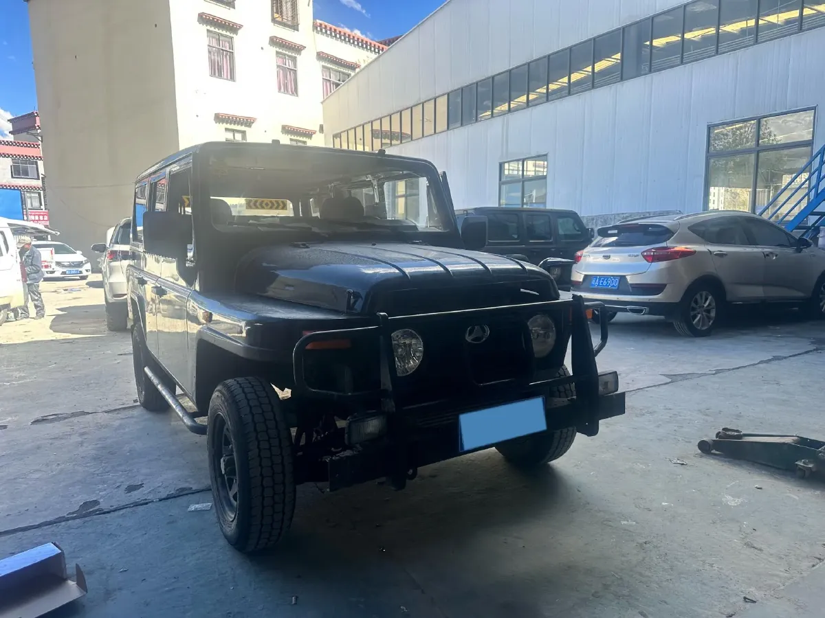 2021 BAW 212 2.4T 211HP L4 6MT,autocango,china used car exporter,china ev exporter,chinese used car exporter,chinese used ev exporter