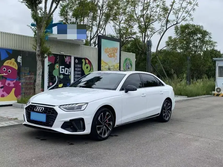 2023 Audi A4L 2.0T 190HP L4 7DCT