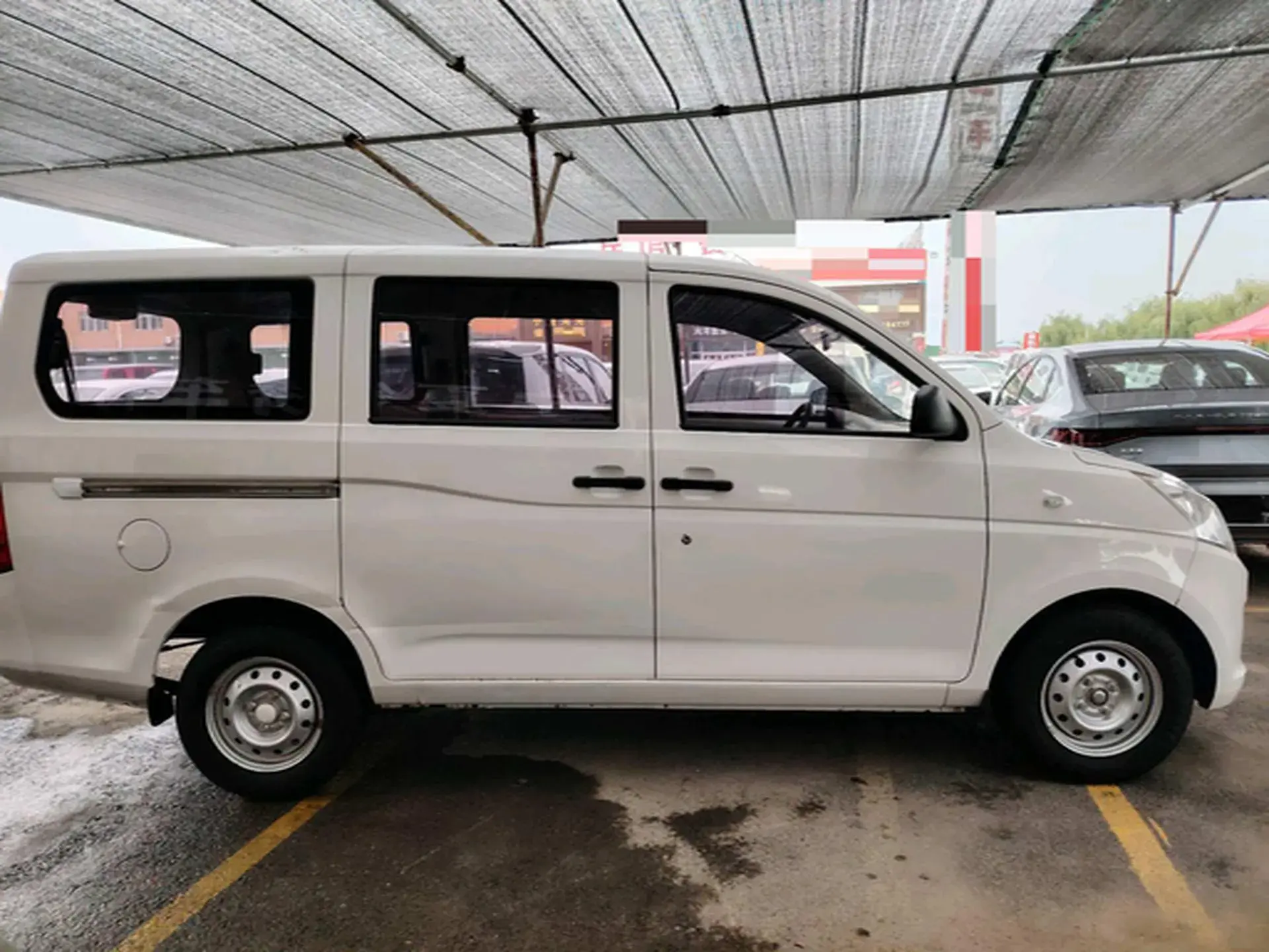 2016 WULING RONGGUANG thumbnail 3