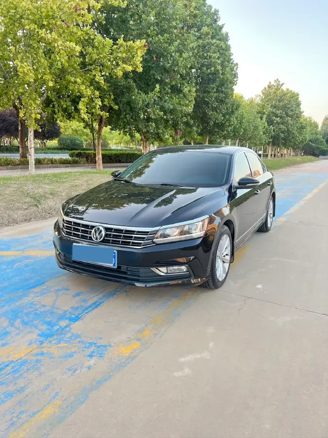 2017 Volkswagen Passat 1.8T 180HP L4 7DCT