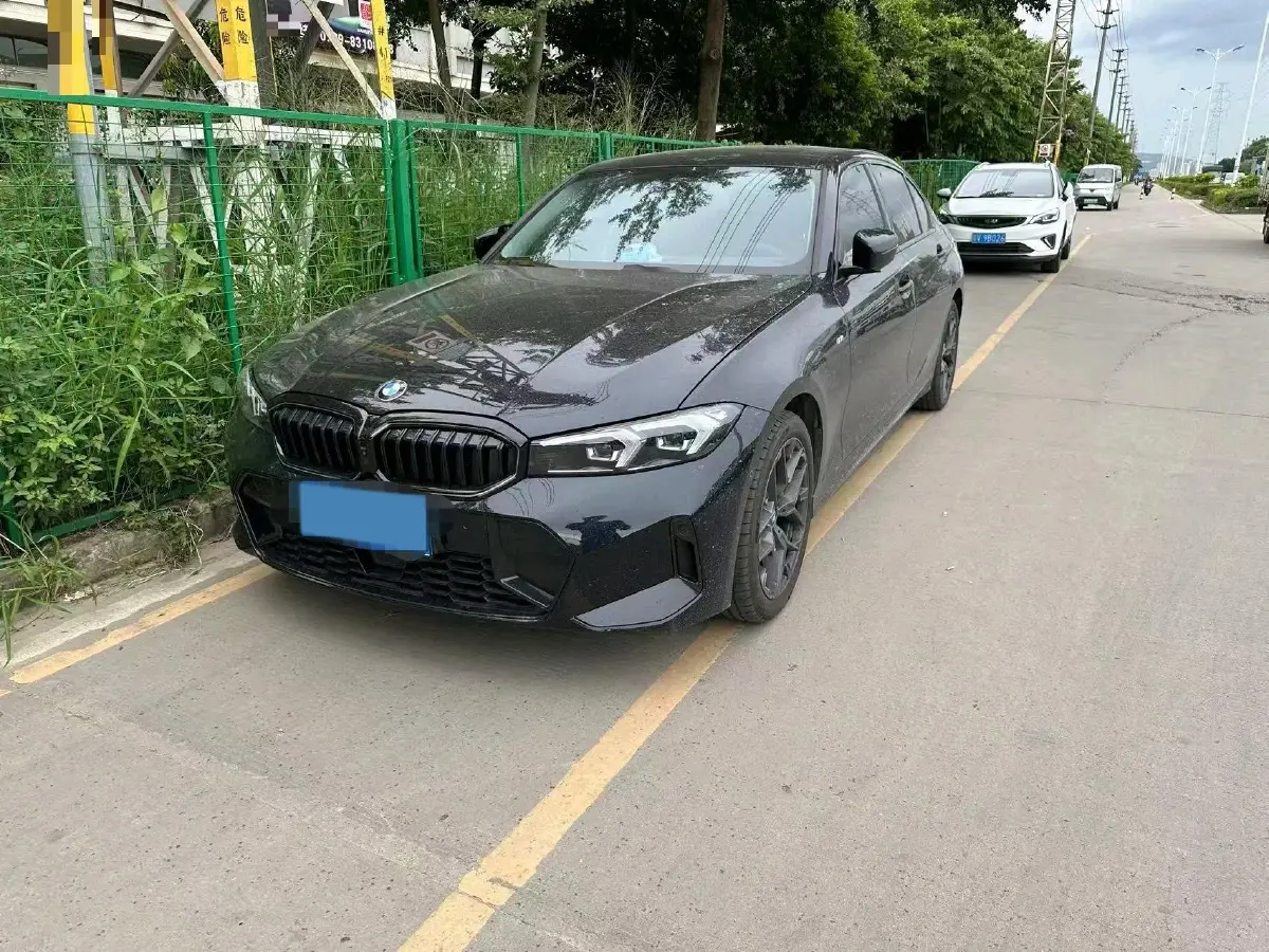 2025 BMW 3 Series 2.0T 245HP L4 8AT