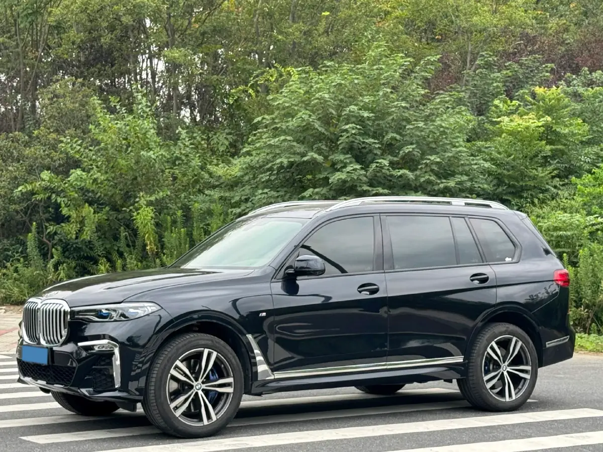 2021 BMW X7 3.0T 340HP L6 8AT