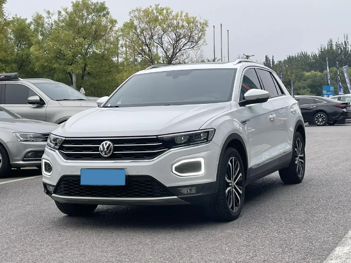 2020 Volkswagen T-Roc 1.4T 150HP L4 7DCT
