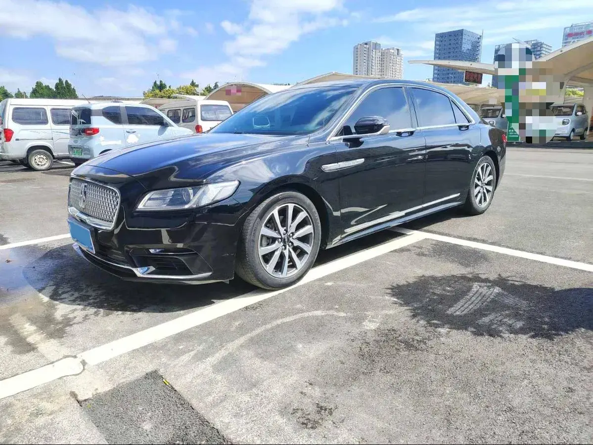 2018 Lincoln Continental 2.0T 261HP L4 6AT