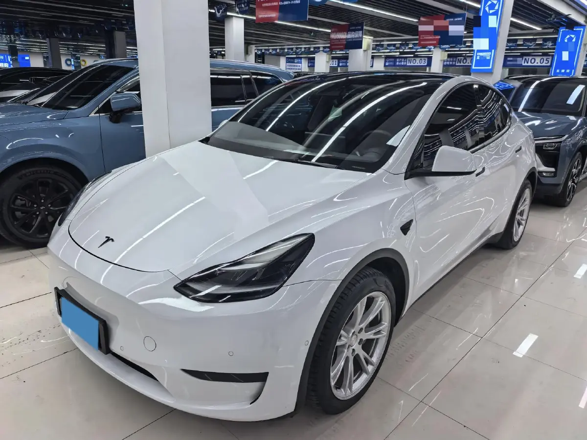 2022 Tesla Model Y BEV 60KWH