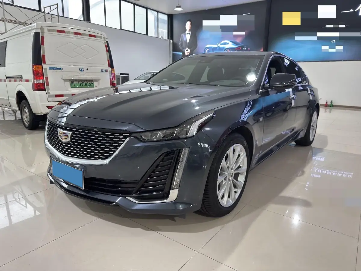 2022 Cadillac CT5 2.0T 237HP L4 10AT