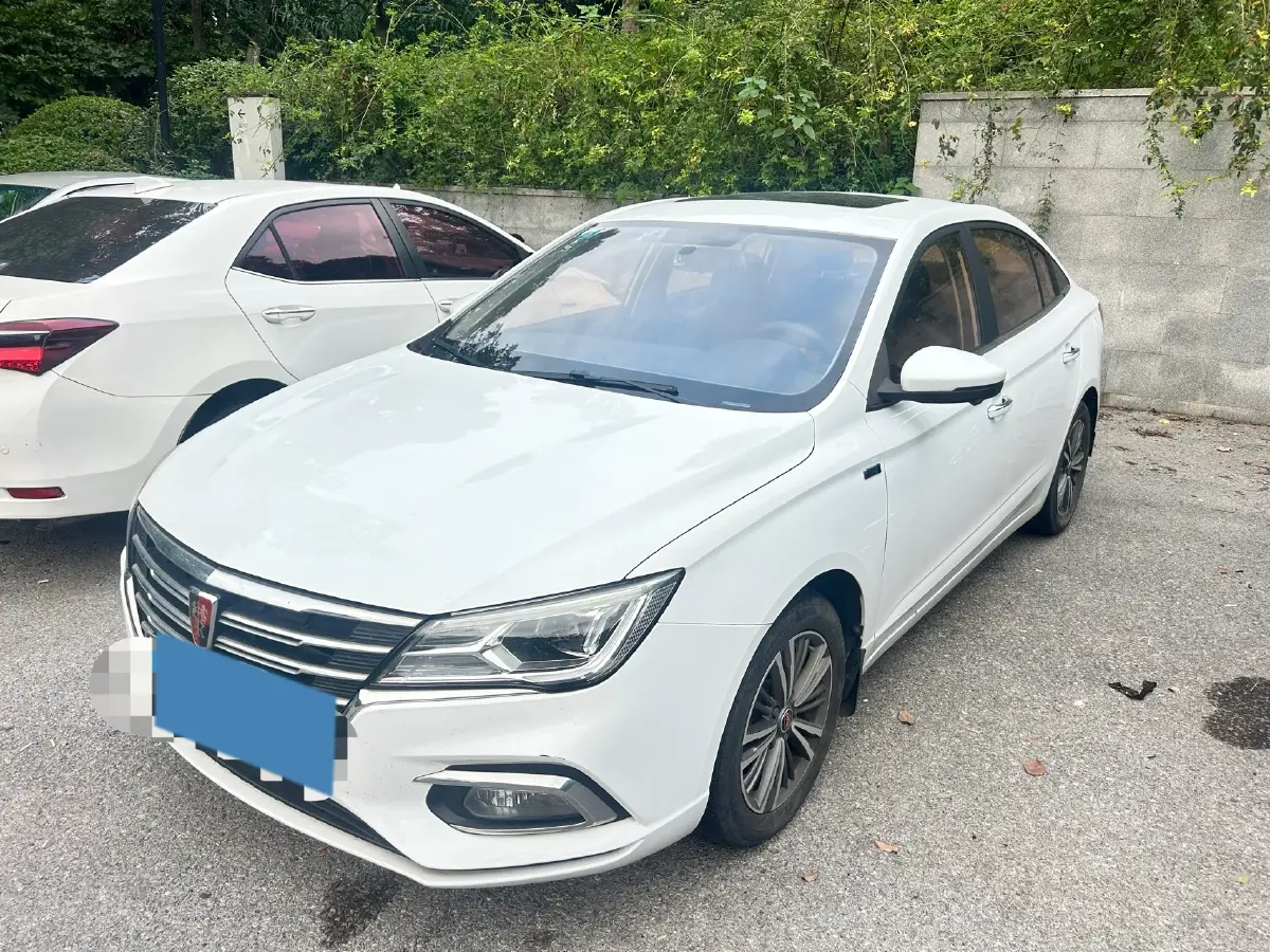 2019 Roewe i5 1.5L 120HP L4 CVT