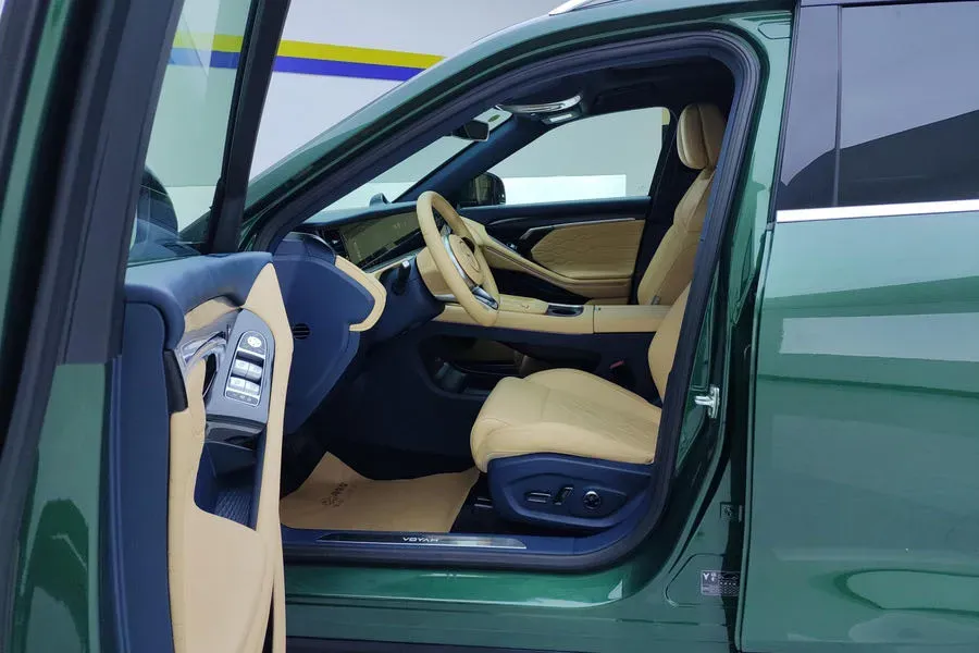 2024 Voyah FREE 1.5T 150HP L4 REEV 39.2KWH,autocango,china used car exporter,china ev exporter,chinese used car exporter,chinese used ev exporter