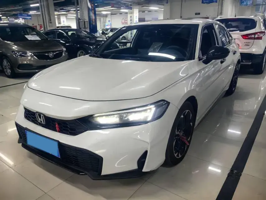 2025 Honda Civic 1.5T 182HP L4 CVT