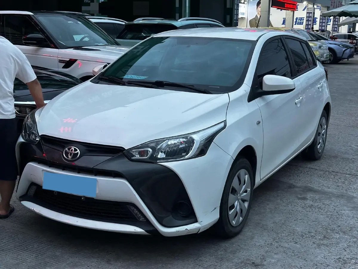 2022 Toyota Yaris L 1.5L 112HP L4 CVT