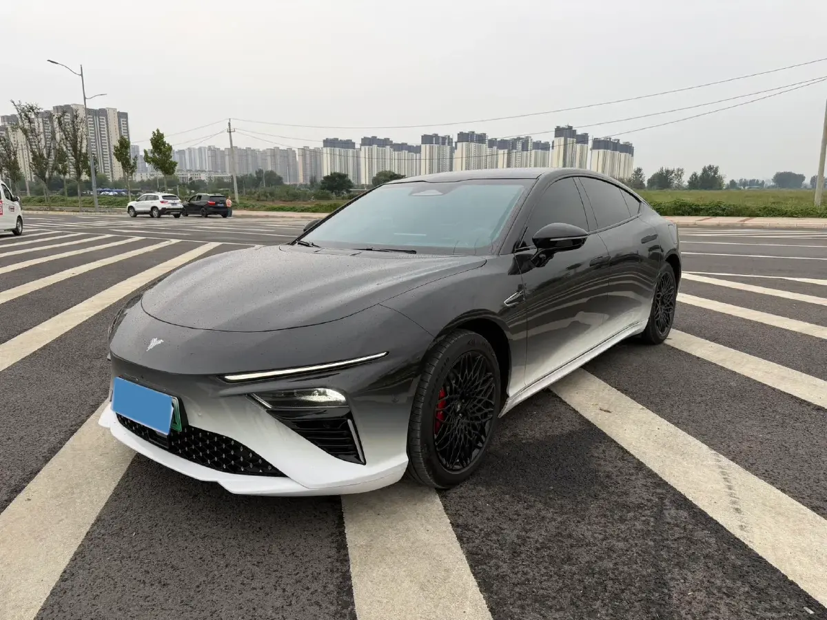 2022 Neta S Range Extended 231HP REEV 43.51KWH