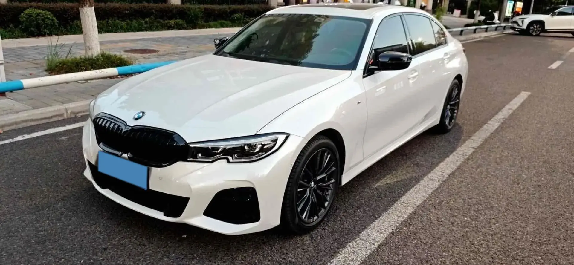 2022 BMW 3 Series 2.0T 184HP L4 8AT