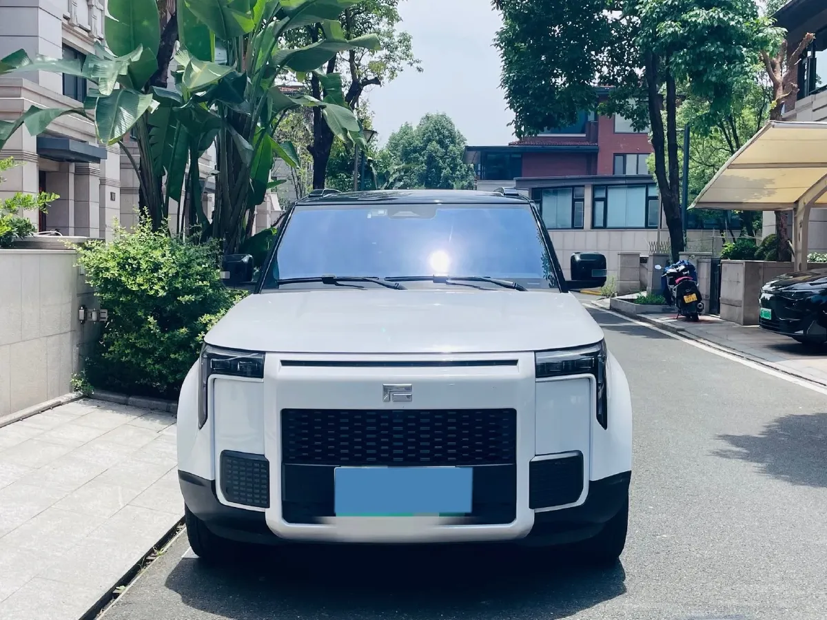 2023 ROX 01 1.5T 152HP L4 REEV 56.01KWH,autocango,china used car exporter,china ev exporter,chinese used car exporter,chinese used ev exporter