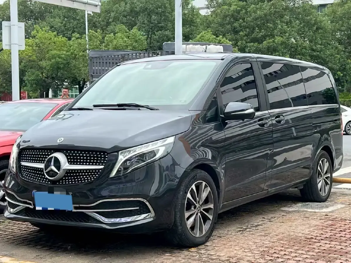 2021 Mercedes-Benz V Class 2.0T 211HP L4 9AT
