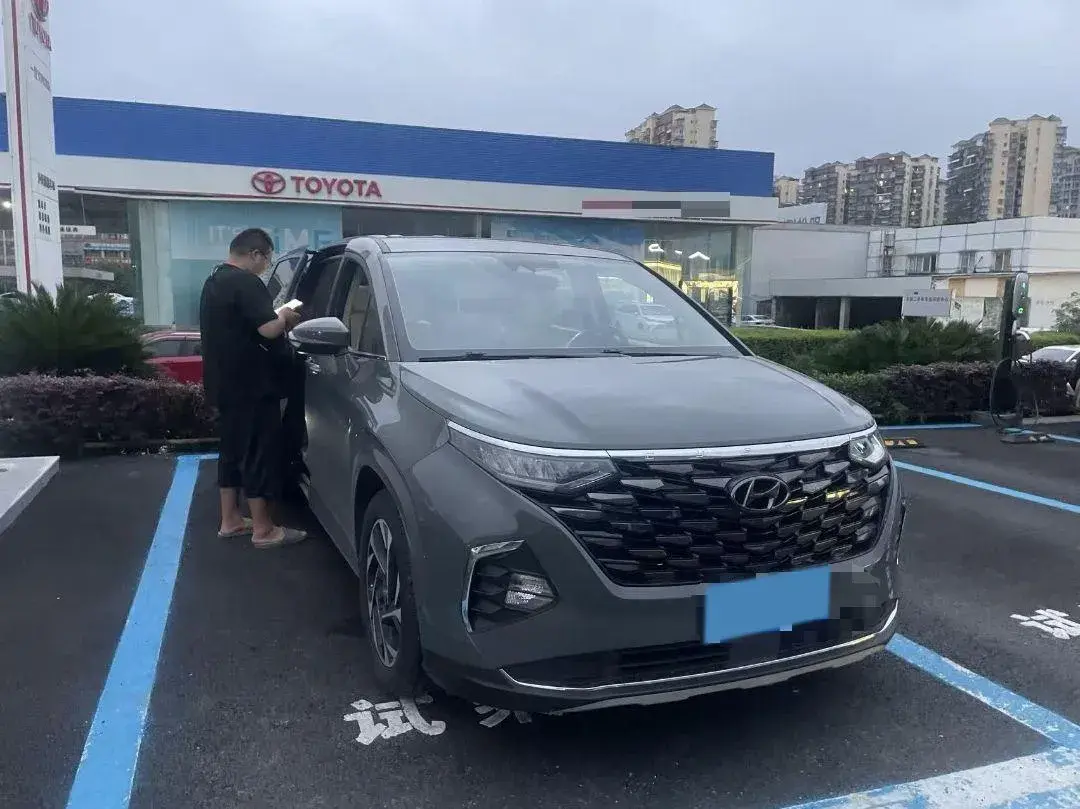 2021 HYUNDAI CUSTO thumbnail 3