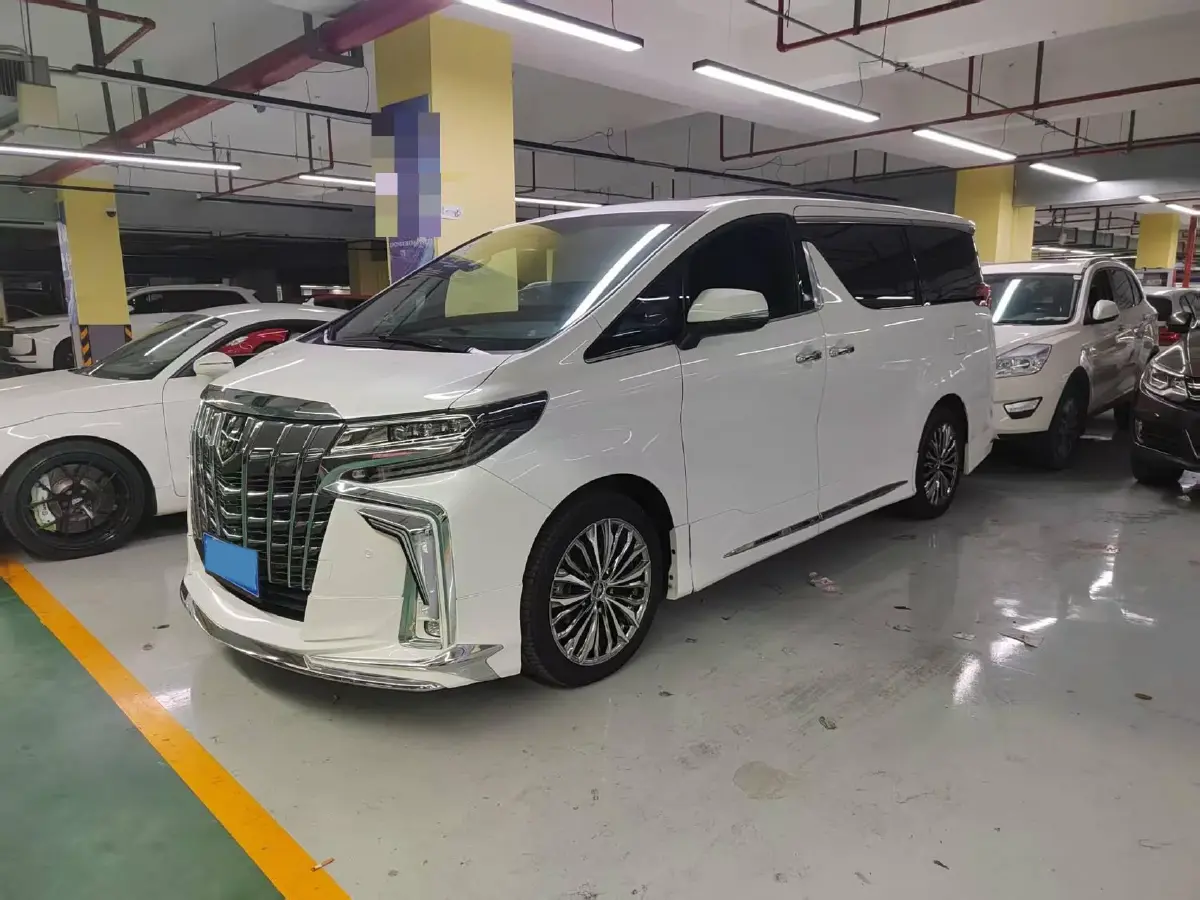 2015 Toyota Alphard 3.5L 275HP V6 6AT