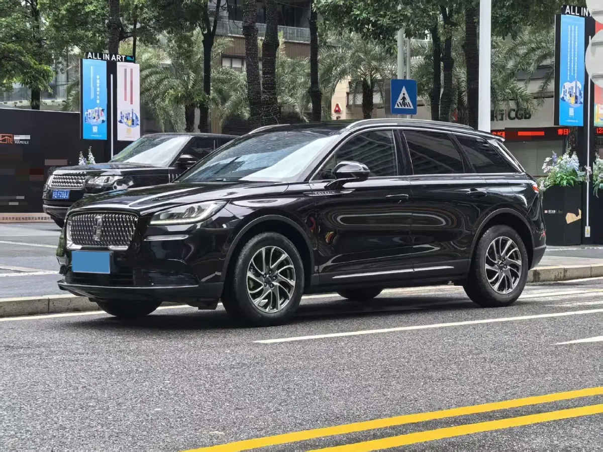 2020 Lincoln Corsair 2.0T 245HP L4 8AT