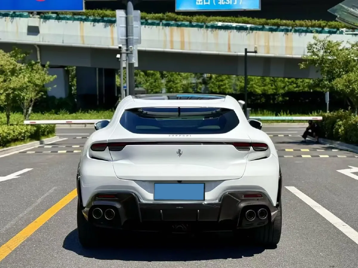 2023 Ferrari Purosangue 6.5L 725HP V12 8DCT,autocango,china used car exporter,china ev exporter,chinese used car exporter,chinese used ev exporter