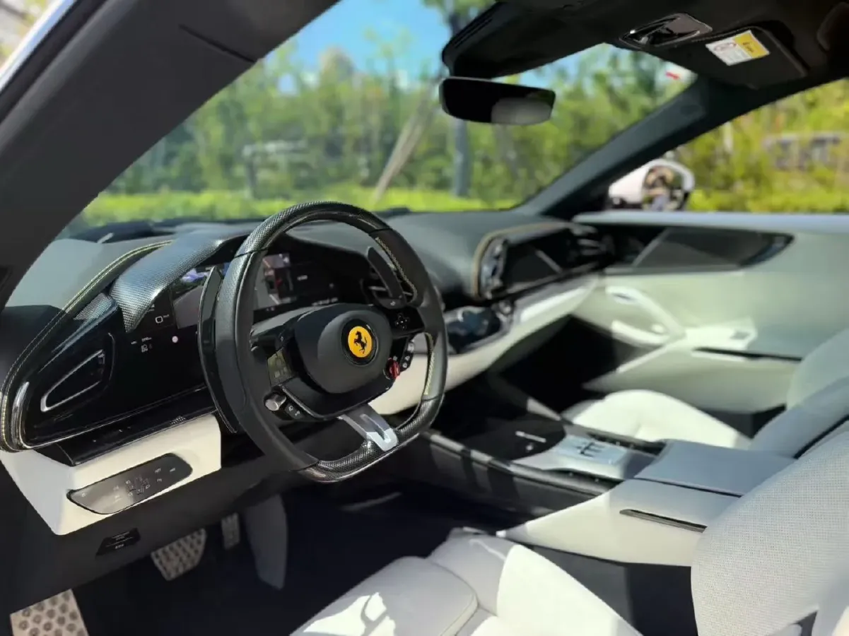 2023 Ferrari Purosangue 6.5L 725HP V12 8DCT,autocango,china used car exporter,china ev exporter,chinese used car exporter,chinese used ev exporter