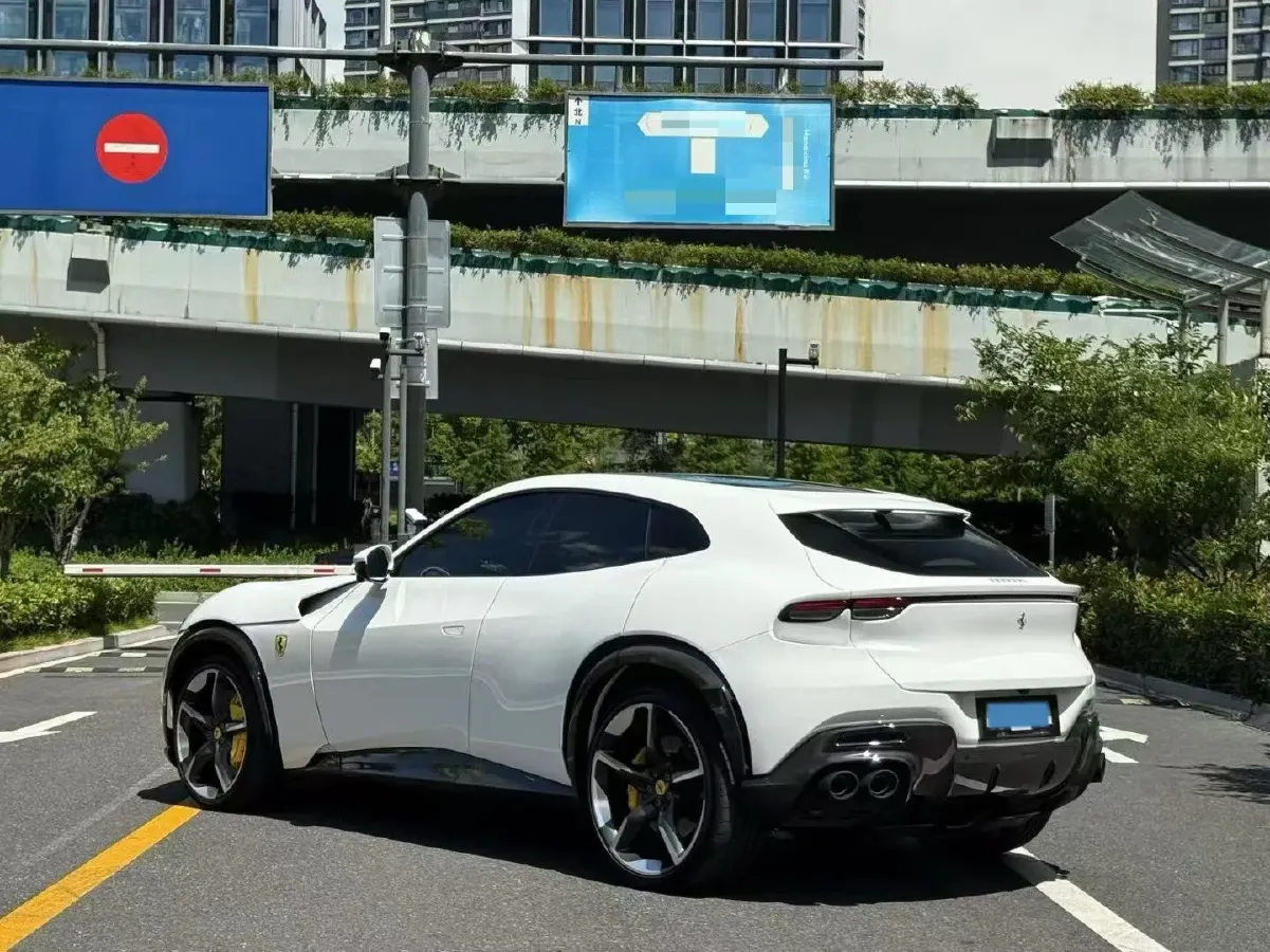 2023 Ferrari Purosangue 6.5L 725HP V12 8DCT,autocango,china used car exporter,china ev exporter,chinese used car exporter,chinese used ev exporter