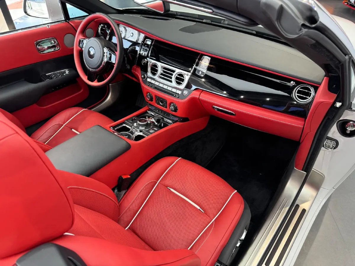 2018 Rolls-Royce Dawn 6.6T 571HP V12 8AT,autocango,china used car exporter,china ev exporter,chinese used car exporter,chinese used ev exporter