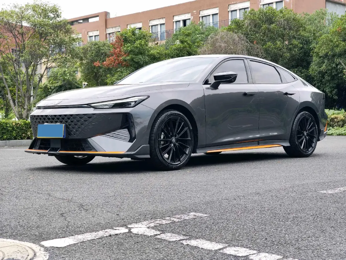 2024 ChangAn UNI-V 1.5T 188HP L4 7DCT