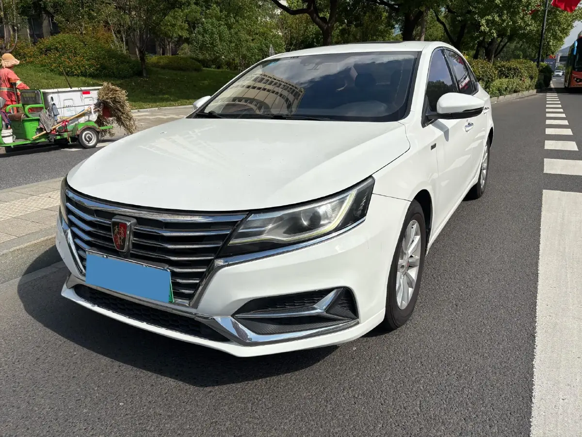 2017 Roewe i6 1.0T 125HP L3 2AT PHEV