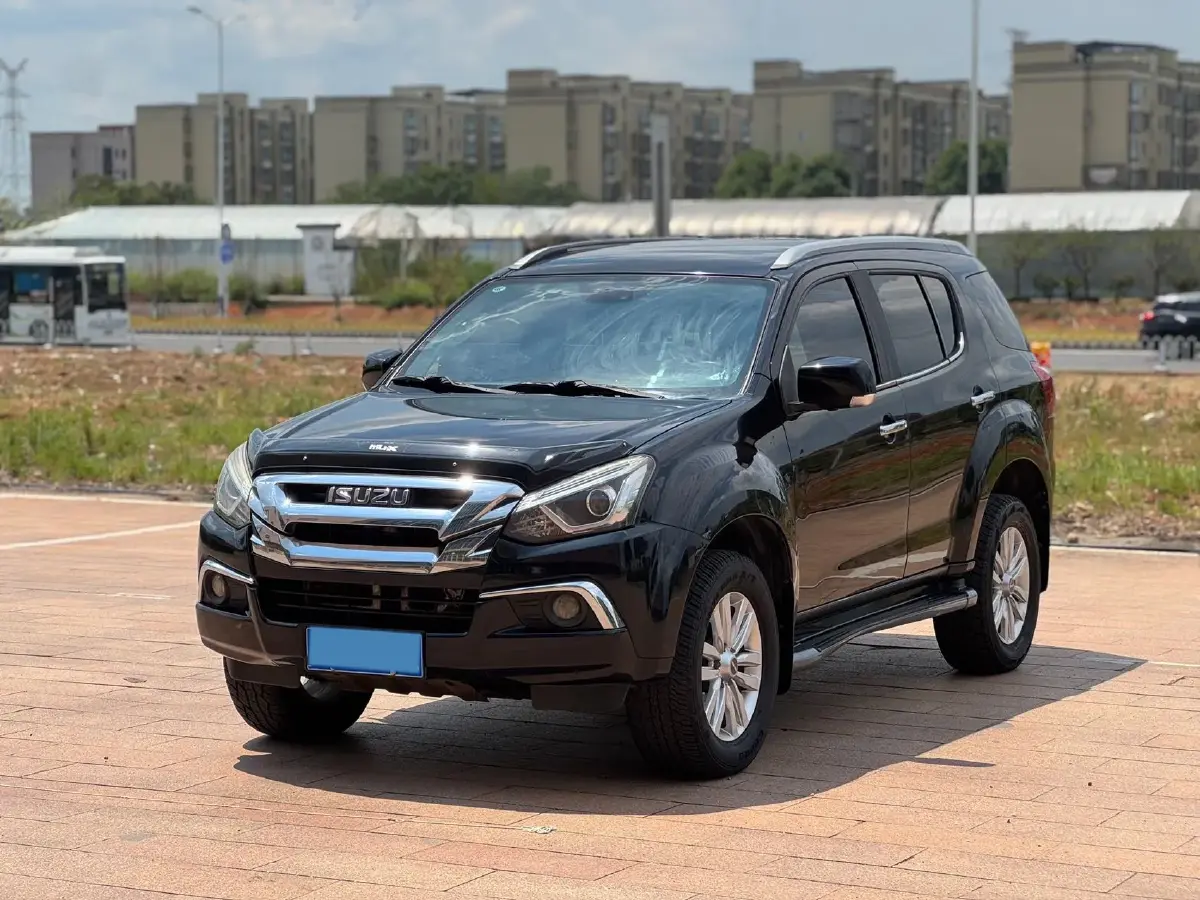 2018 Isuzu Mu-X 3.0T 177HP L4 6AT