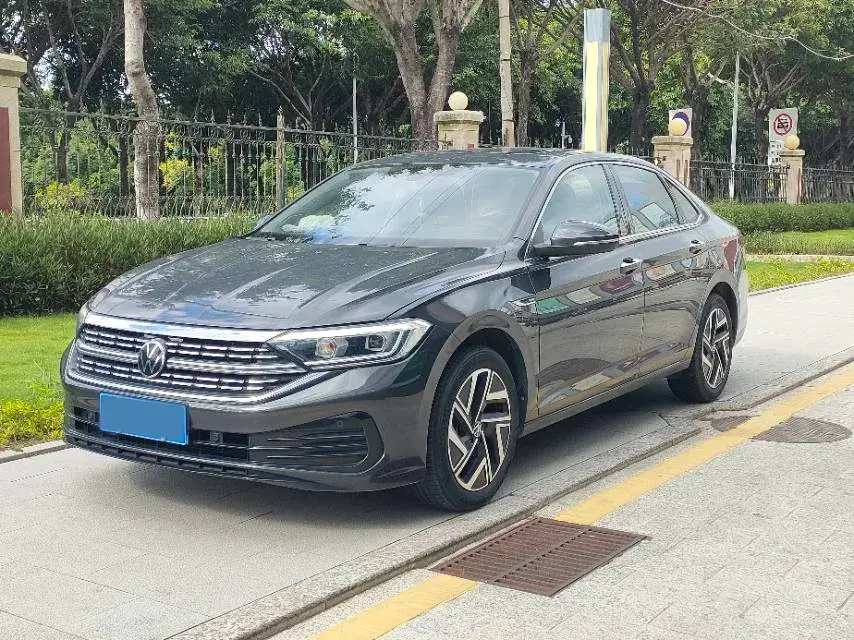 2023 Volkswagen Sagitar 1.4T 150HP L4 7DCT