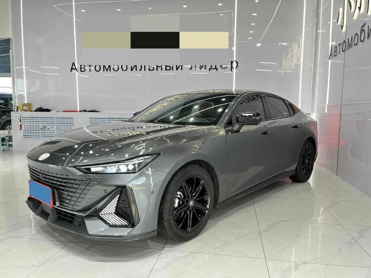 2022 ChangAn UNI-V 1.5T 188HP L4 7DCT