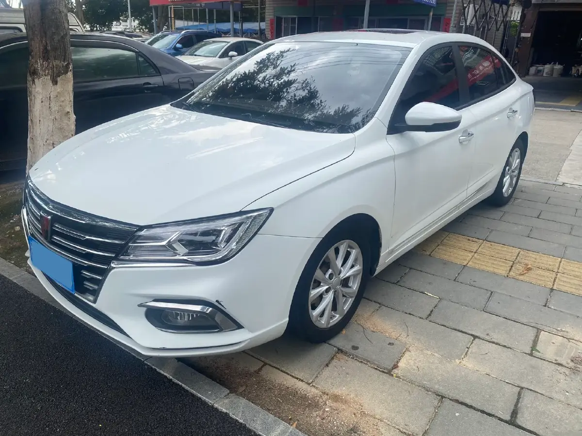 2020 Roewe i5 1.5L 120HP L4 CVT
