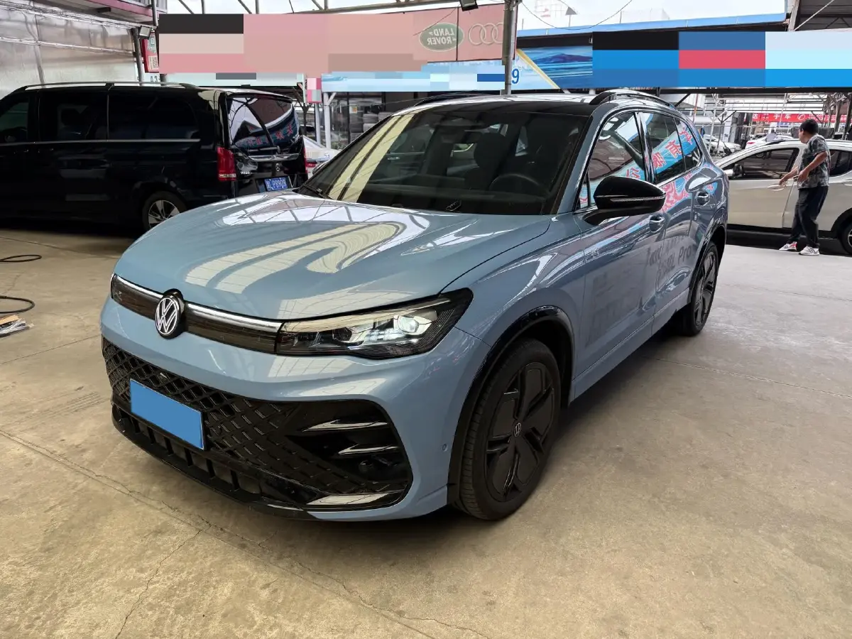 2024 Volkswagen Tiguan L 2.0T 220HP L4 7DCT