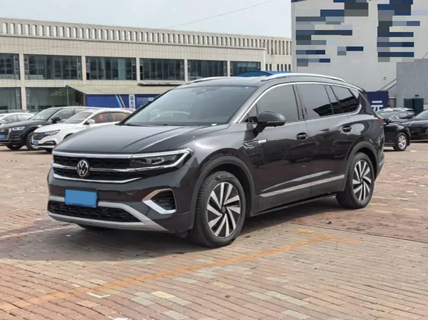 2022 Volkswagen Talagon 2.0T 220HP L4 7DCT