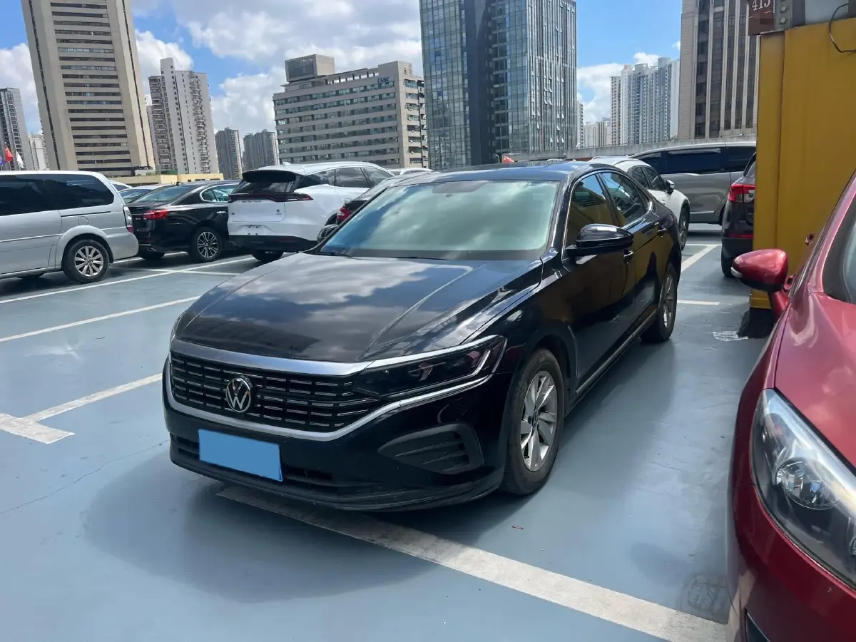 2024 Volkswagen Passat 1.4T 150HP L4 7DCT