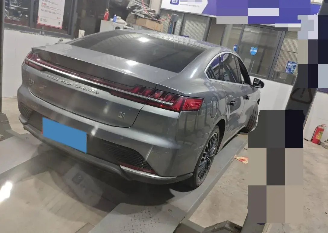 2021 BYD HAN thumbnail 3