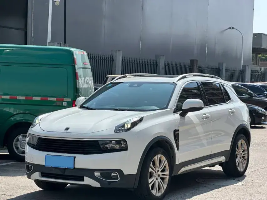 2018 LYNK&CO 01 2.0T 190HP L4 6AT