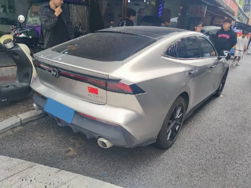 2022 CHANGAN UNI-V thumbnail 3