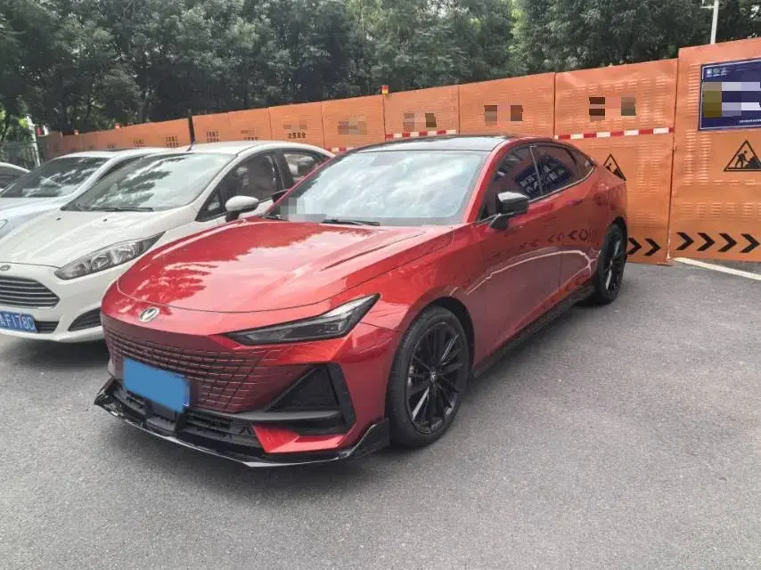 2022 ChangAn UNI-V 1.5T 188HP L4 7DCT