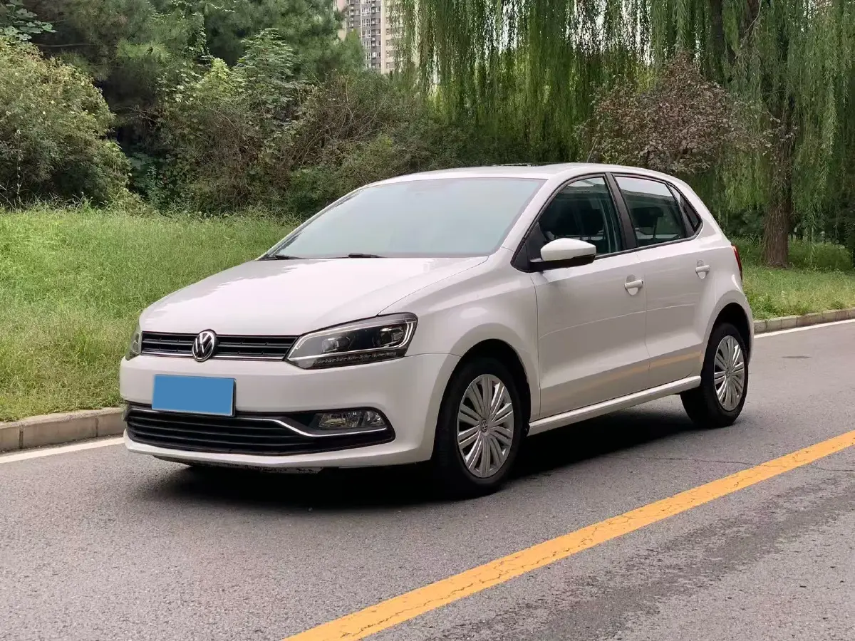 2018 Volkswagen Polo 1.5L 110HP L4 6AT