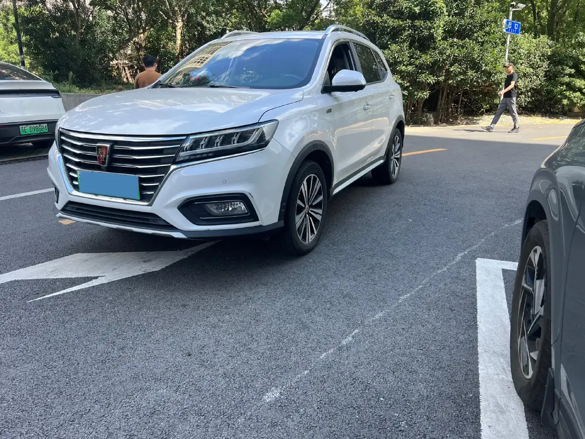 2017 Roewe RX5 1.5T 169HP L4 2AT PHEV 12KWH