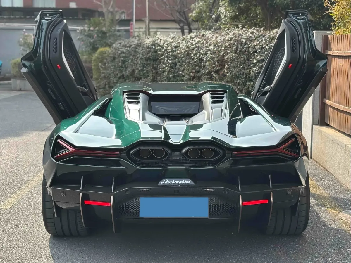2023 Lamborghini Revuelto 6.5L 826HP V12 8DCT PHEV 3.8KWH,autocango,china used car exporter,china ev exporter,chinese used car exporter,chinese used ev exporter