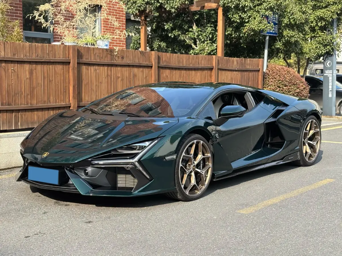 2023 Lamborghini Revuelto 6.5L 826HP V12 8DCT PHEV 3.8KWH
