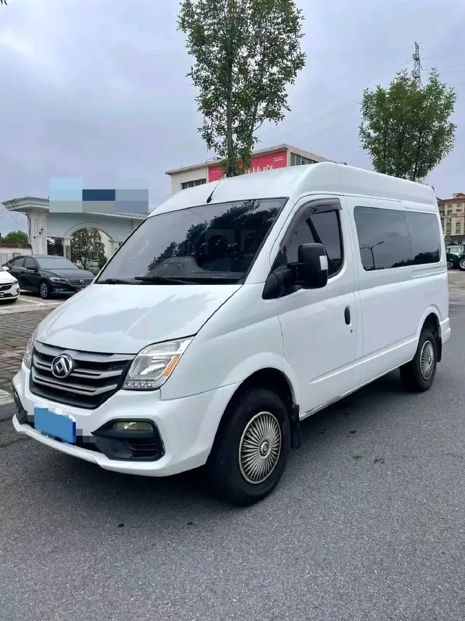 2019 MAXUS XinTu V80 2.5T 136HP L4 6MT