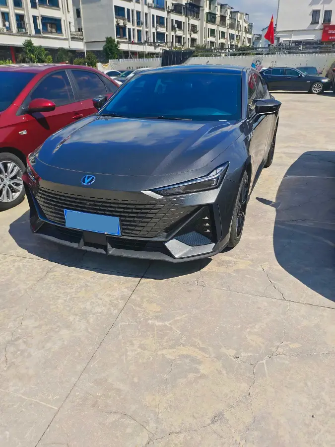 2023 ChangAn UNI-V 1.5T 188HP L4 7DCT