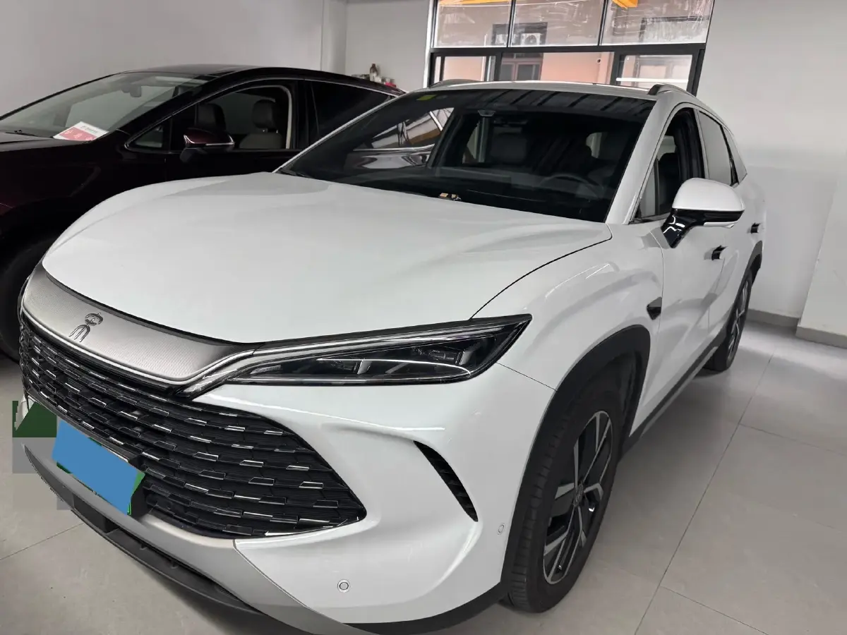 2025 BYD SongL DM-i 1.5L 101HP L4 E-CVT PHEV 26.6KWH