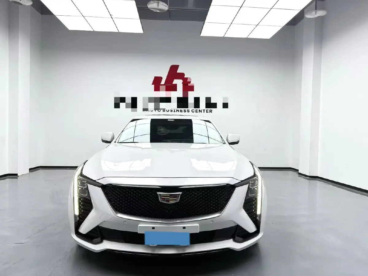 2024 Cadillac CT5 2.0T 237HP L4 10AT