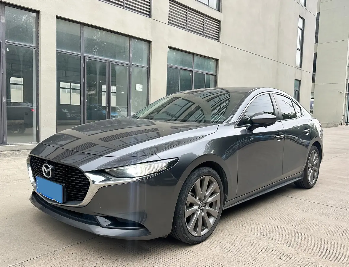 2022 Mazda 3 Axela 2.0L 158HP L4 6AT