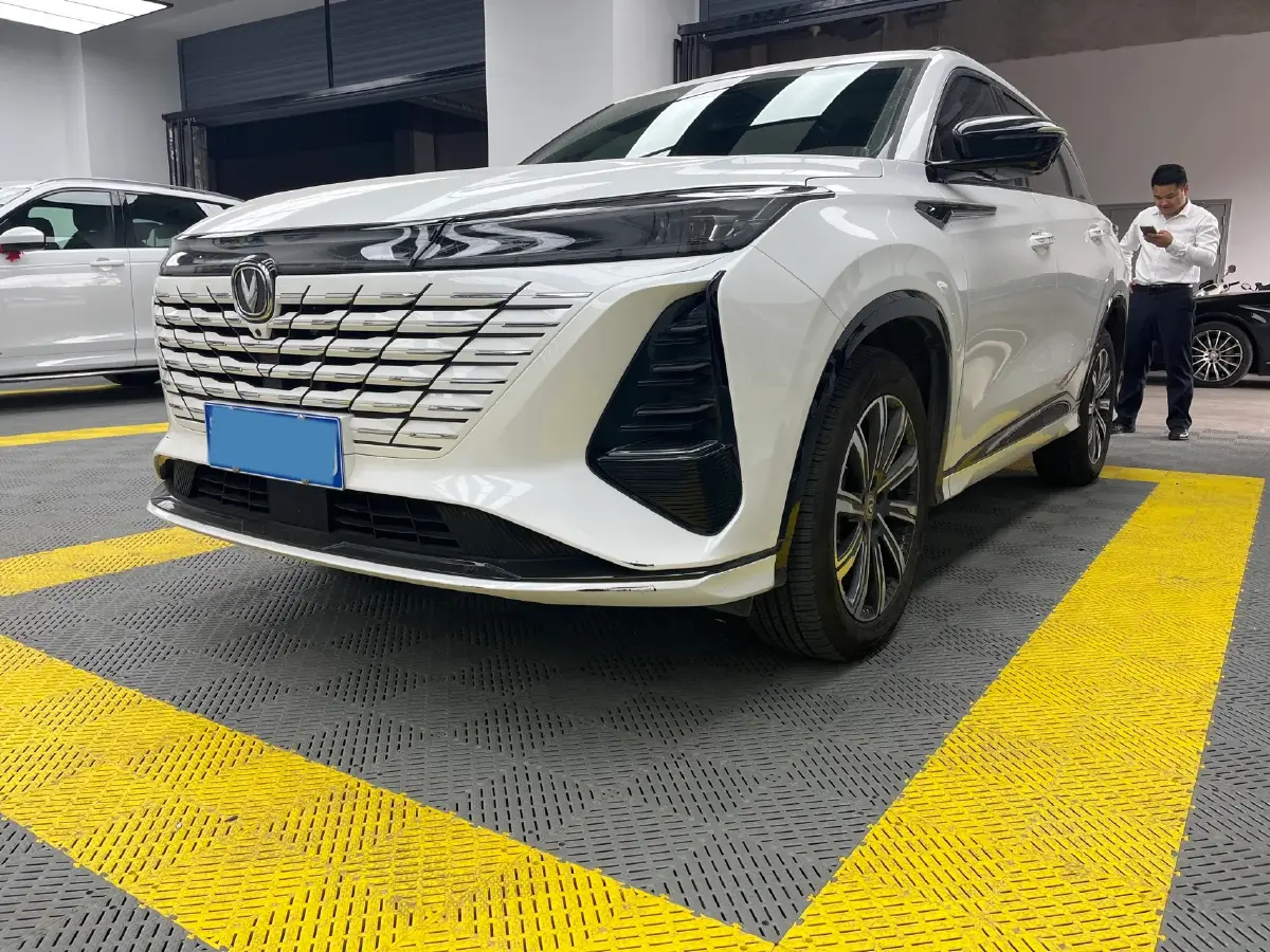 2024 ChangAn CS75 Plus 1.5T 188HP L4 8AT