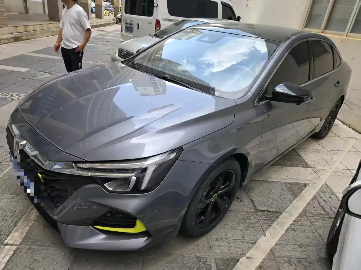 2020 Roewe i6 MAX 1.5T 173HP L4 7DCT